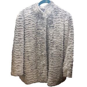 Alfred Dunner Faux Fur Shawl / Cardigan in Gray and White size 12P Vintage